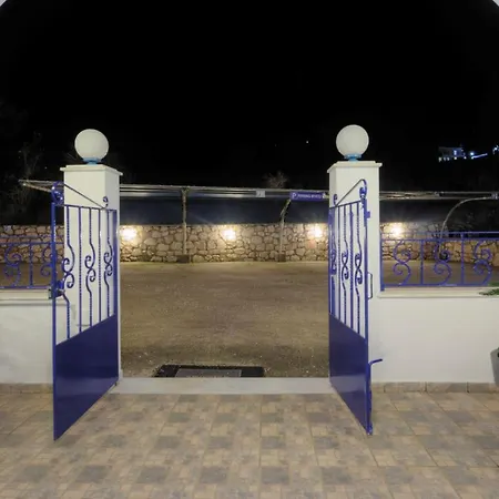 Myrto Ajía Effimía