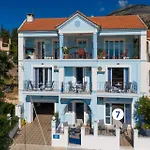 Apartament Myrto *