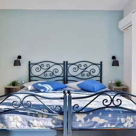 Myrto Apartment *